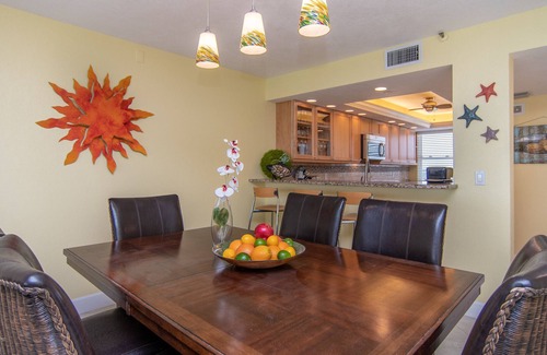Redington Shores Condo | Renovated Redington Towers Beachfront Condo With Spectacular Views