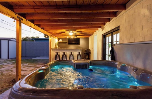 Scottsdale Estates Ten House | Renovated Retreat | Old Town Scottsdale | Sleeps 6