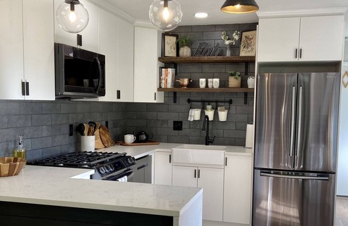Lincoln House | Renovated Retreat
