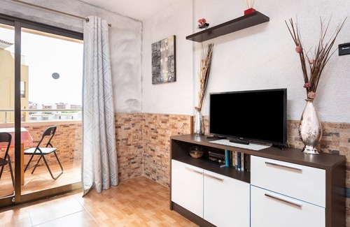 Los Cristianos Apartment | Renovated studio in Castle Harbour No. 125, with heated pool and wifi