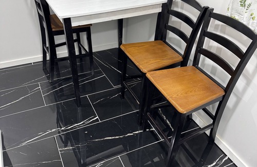 Minneapolis Apartment | Renovated studio in basement of a house in Minneapolis. 10 min from downtown.