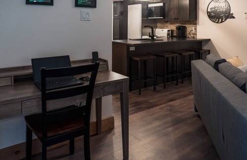 Mont-Tremblant Condo | Renovated Stylish Condo Close To Everything -Downtown Tremblant