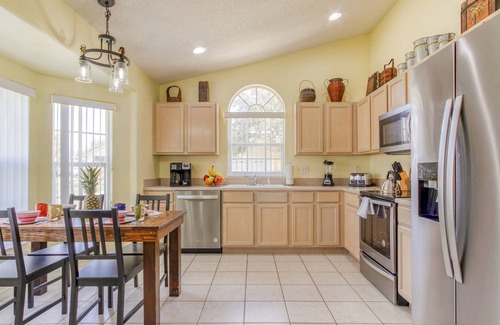 Windsor Palms House | RENOVATED!✦Unique & Roomy✦Private Fenced True South Salt Pool✦5 Miles to Disney