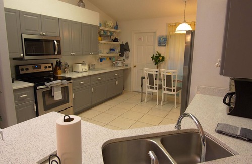 Thousand Oaks Villa | Renovated Villa w/Game Room & Fire Pit near Orlando - Perfect for Families