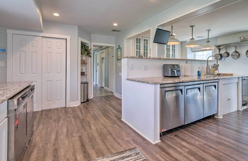 Deale House | Renovated Waterfront Estate w/ Dock & Views!