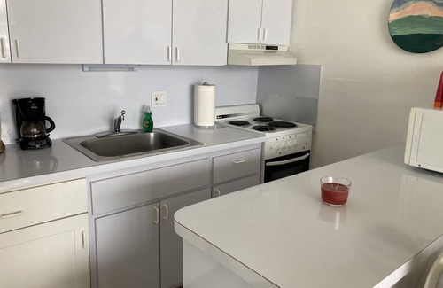 Marathon Condo | Rent a place in Paradise.