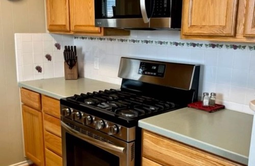 Lometa House | Rent entire family friendly country home with a handcrafted live edge furniture
