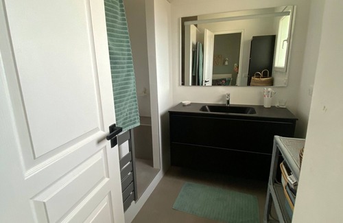 Seynod House | Rent large house 5 bedrooms 8 sleeps Annecy swimming pool