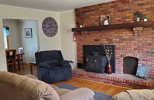 Geyser Crest House | Rent Our Home for the Belmont Stakes!