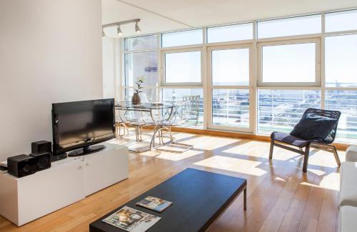 Parque das Nacoes Apartment | RENT4REST LISBON PARQUE DAS NAÇÕES 17Th FLOOR RIVER VIEW