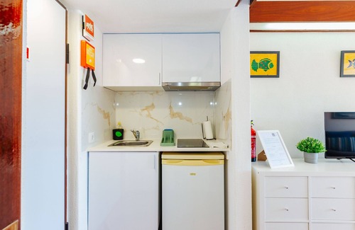 Santiago Apartment | RENT4REST SESIMBRA OCEAN VIEW STUDIO - DIRECT BEACH ACCESS