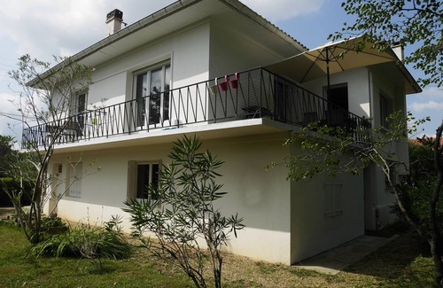 Cambo-les-Bains House | RENTAL A WEEK 600 €, 420 € SI CURE THERMALE