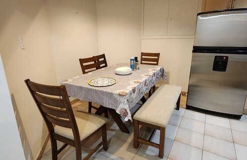 Vaughan Apartment | Rental Basement Apartment. Great location, parking, separate entrance, private.