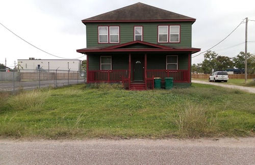 La Marque Apartment | Rental Unit 2 Close to NASA and Kemah Boardwalk