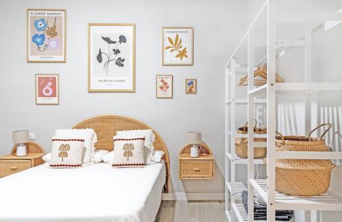 Historical Center Apartment | RentalSevilla Plaza de San Quintín