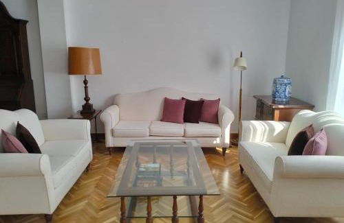 Los Remedios Apartment | RentalSevilla Virgen de Consolación