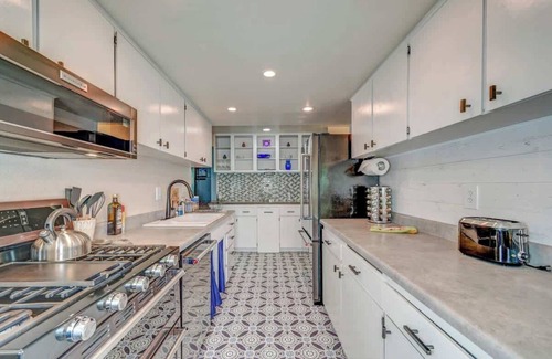 Fairwood House | Renton Oasis: Relaxing 3BR Home w/Great Outdoor!