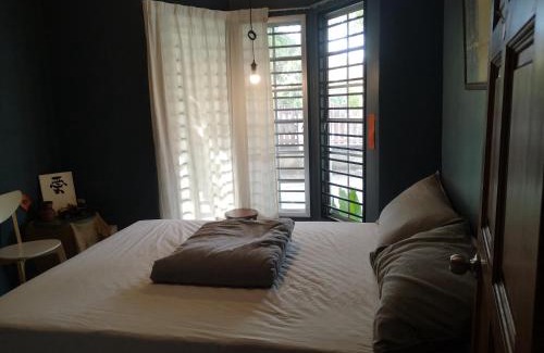Sungai Pelek Bed & Breakfast | REQUELstore