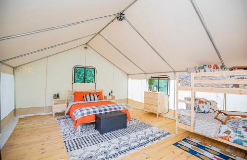 Cassville Other | Reserve all 5 tents for the price of 4 - Roaring River Hills