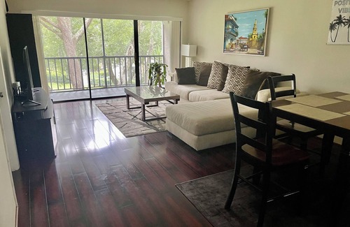 Altamonte Springs Apartment | Residence by hiking/biking trails/lake ramp