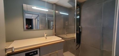 Frejus Port Apartment | Residence Cap Hermes, Incroyable Vue sur le port,