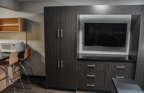 Doon South Apartment | Residence & Conference Centre - Kitchener Waterloo