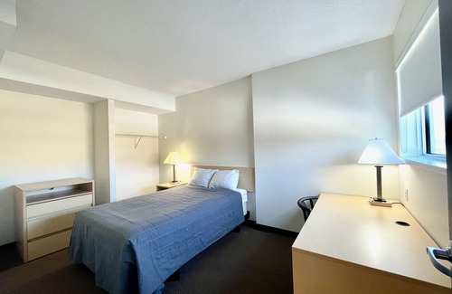 Old Ottawa East Apartment | Residence & Conference Centre - Ottawa Downtown