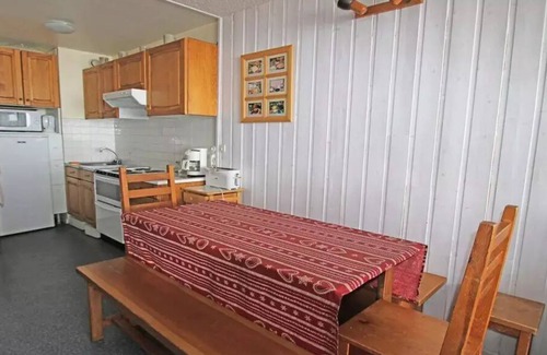 Puy-Saint-Vincent Apartment | Residence Cortina 3 - C3302 - APPT T2 CABINE - BALCONY - 6 PERSONS