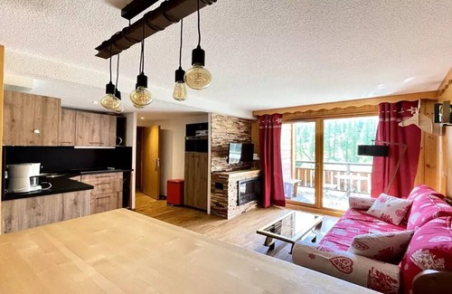 Puy-Saint-Vincent Ski Chalet | Residence Dame Blanche - DBAC32 - DUPLEX APPT IN CHALET - 4 CHAMBRES 10 PERSONS