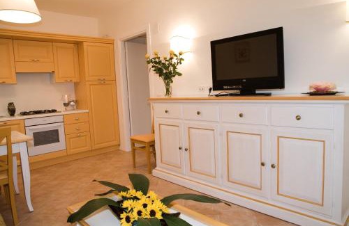 Torre di Faro Apartment | Residence Dei Margi