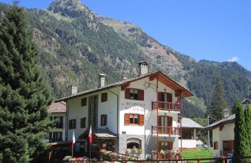 Gressoney-Saint-Jean Apartment | Residence Delapierre