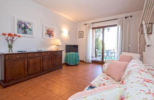 Polpenazze del Garda House | Residence Edera 18 by Wonderful Italy