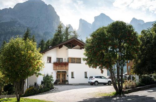 Colfosco Apartment | Residence Floralp