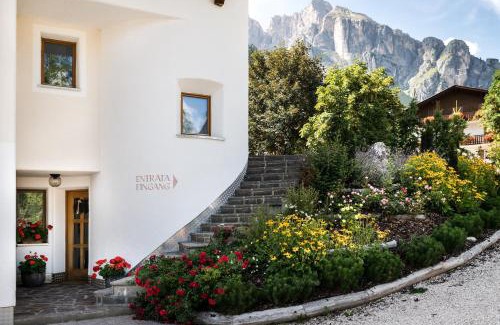 Colfosco Apartment | Residence Floralp