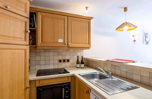 Pralognan-la-Vanoise Apartment | Residence Les Jardins de la Vanoise * - 2 Room Apartment Cabin 6 People