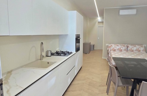 Grottammare Condo | RESIDENCE GIULIA and LIDIA - PERLA DELL'ADRIATICO - LAVANDA APARTMENT.