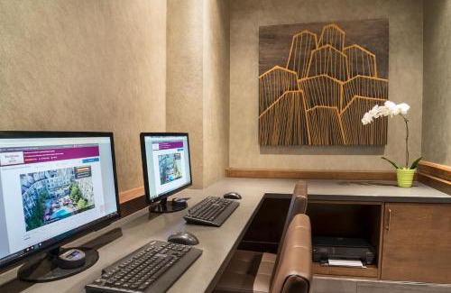 Mont-Tremblant Pedestrian Village Hotel | Residence Inn by Marriott Mont Tremblant Manoir Labelle
