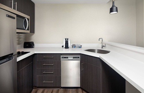 Gateway Hotel | Residence Inn by Marriott Toronto Mississauga West