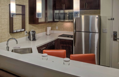 Crossroads Arts District Hotel | Residence Inn by Marriott Kansas City Downtown/Convention