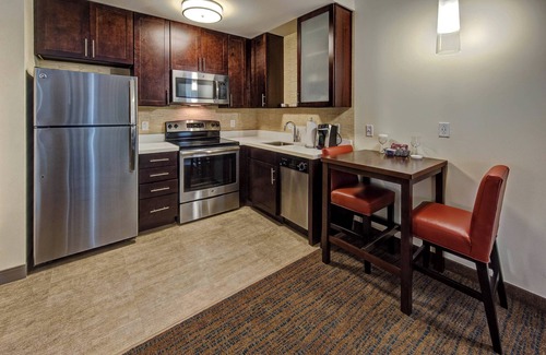 Crossroads Arts District Hotel | Residence Inn by Marriott Kansas City Downtown/Convention