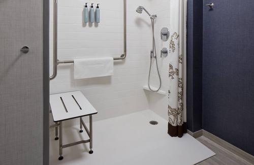Northeast Mississauga Hotel | Residence Inn by Marriott Mississauga - Airport Corporate Centre West