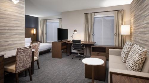 Heather Gardens Hotel | Residence Inn by Marriott Denver Aurora
