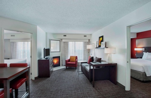 Pontiac Hotel | Residence Inn by Marriott Detroit Pontiac Auburn Hills