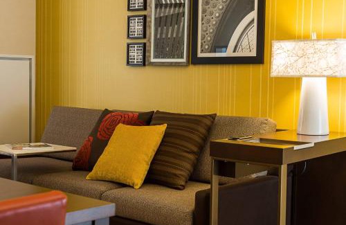 Ledbury - Heron Gate - Ridgemont - Elmwood Hotel | Residence Inn by Marriott Ottawa Airport