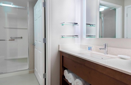 Bayou Oaks Hotel | Residence Inn by Marriott Sarasota Bradenton
