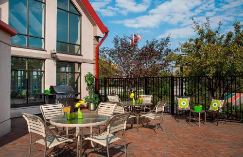 Etobicoke Hotel | Residence Inn by Marriott Toronto Airport