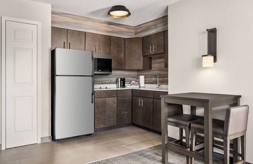 Quad Cities Hotel | Residence Inn by Marriott Davenport