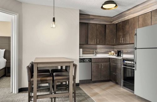 Quad Cities Hotel | Residence Inn by Marriott Davenport