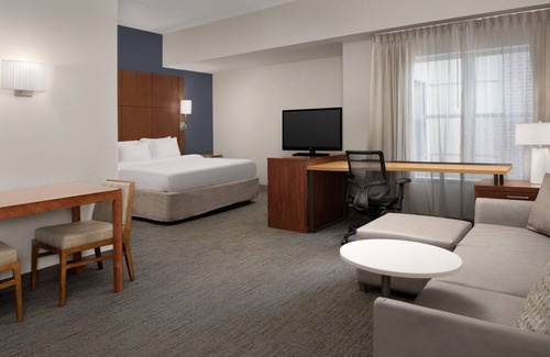 Downtown Syracuse Hotel | Residence Inn by Marriott Syracuse Downtown at Armory Square
