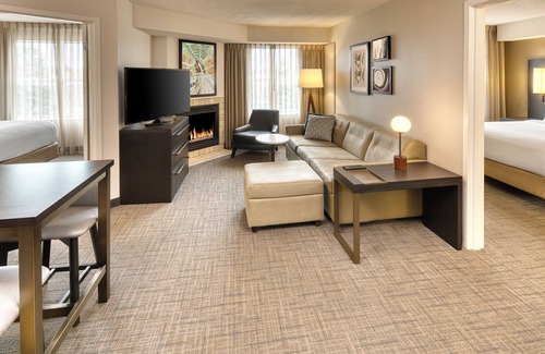 Whitby Hotel | Residence Inn by Marriott Whitby